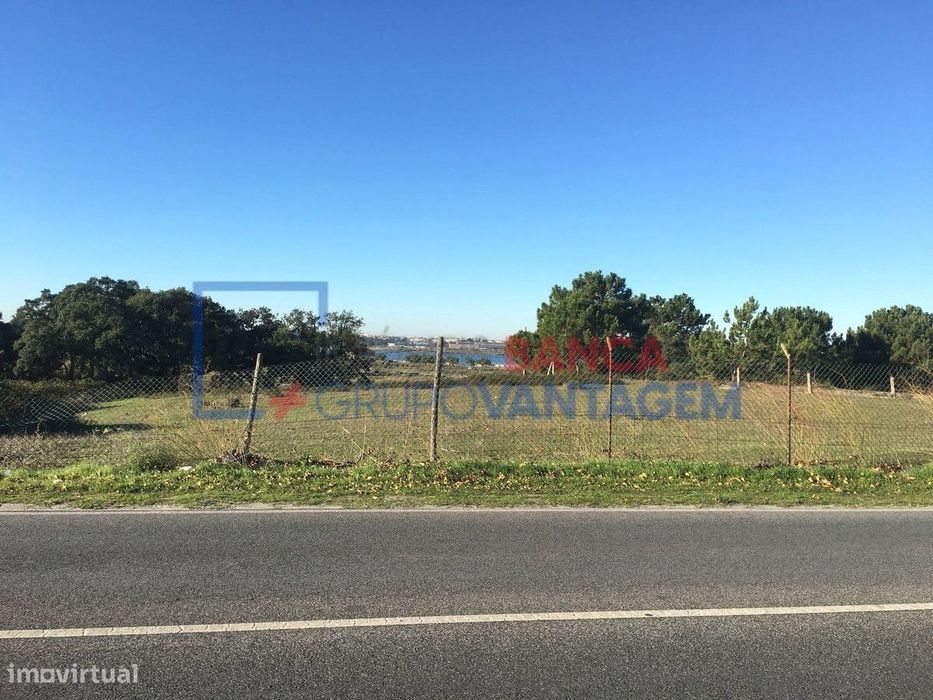 Excelente Oportunidade!   Terreno com PIP Aprovado  18.000 m² de Ha...