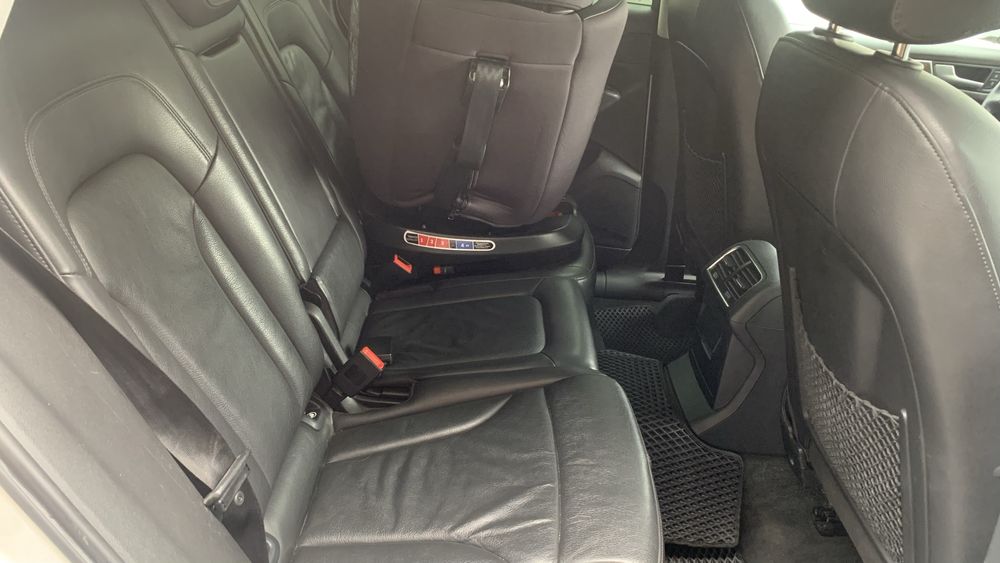 Продам Audi q5 2013