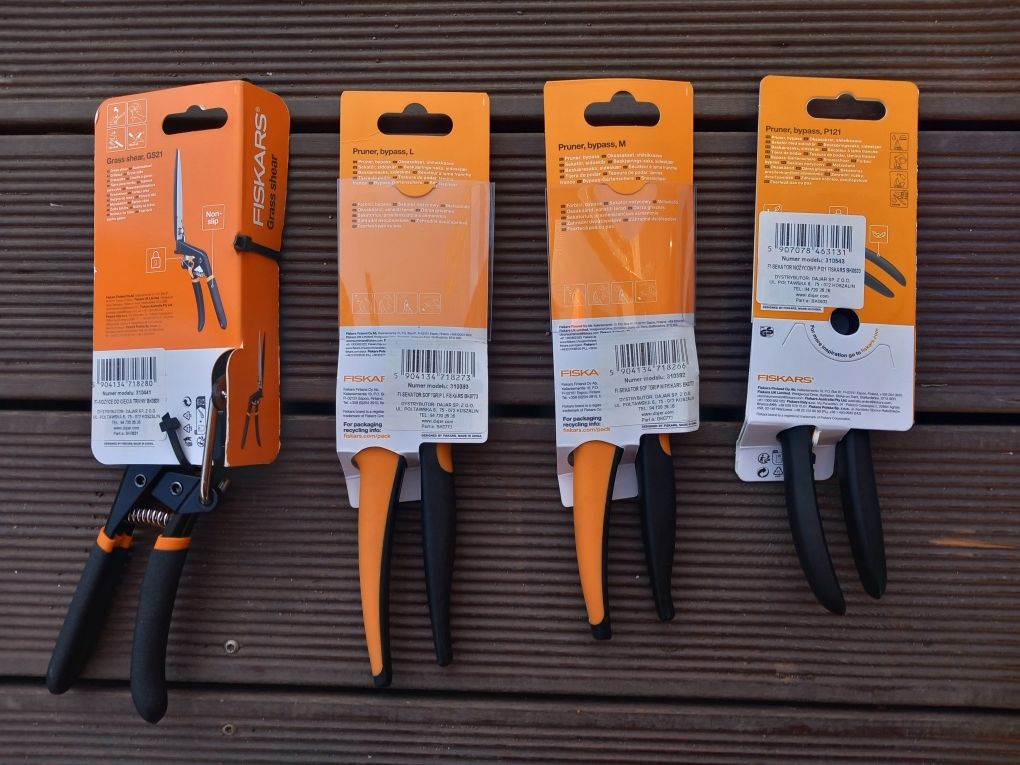 Fiskars Sekator L + Sekator M + Nożyce do trawy + Sekator do kwiatów