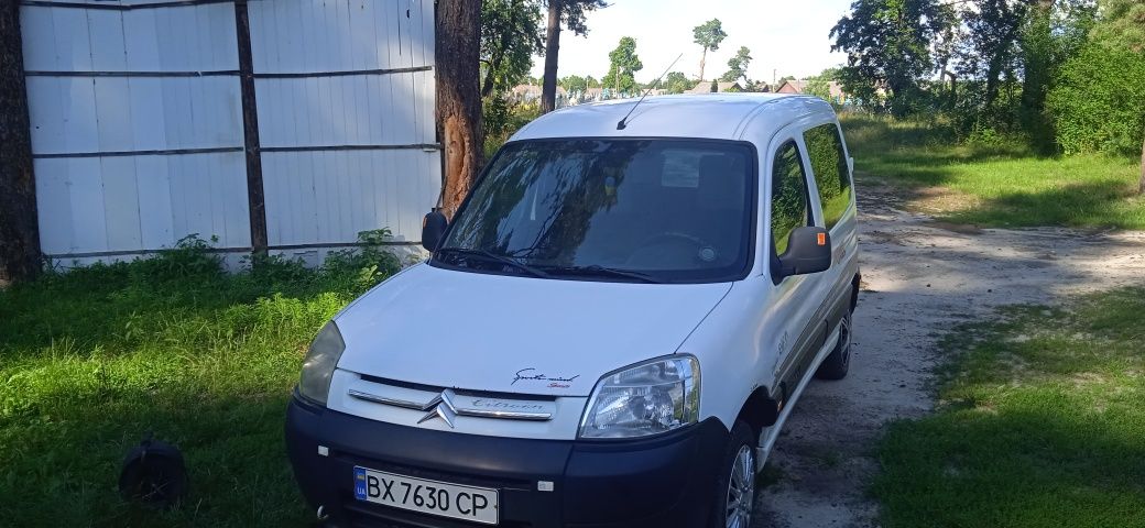 Продам власний автомобіль