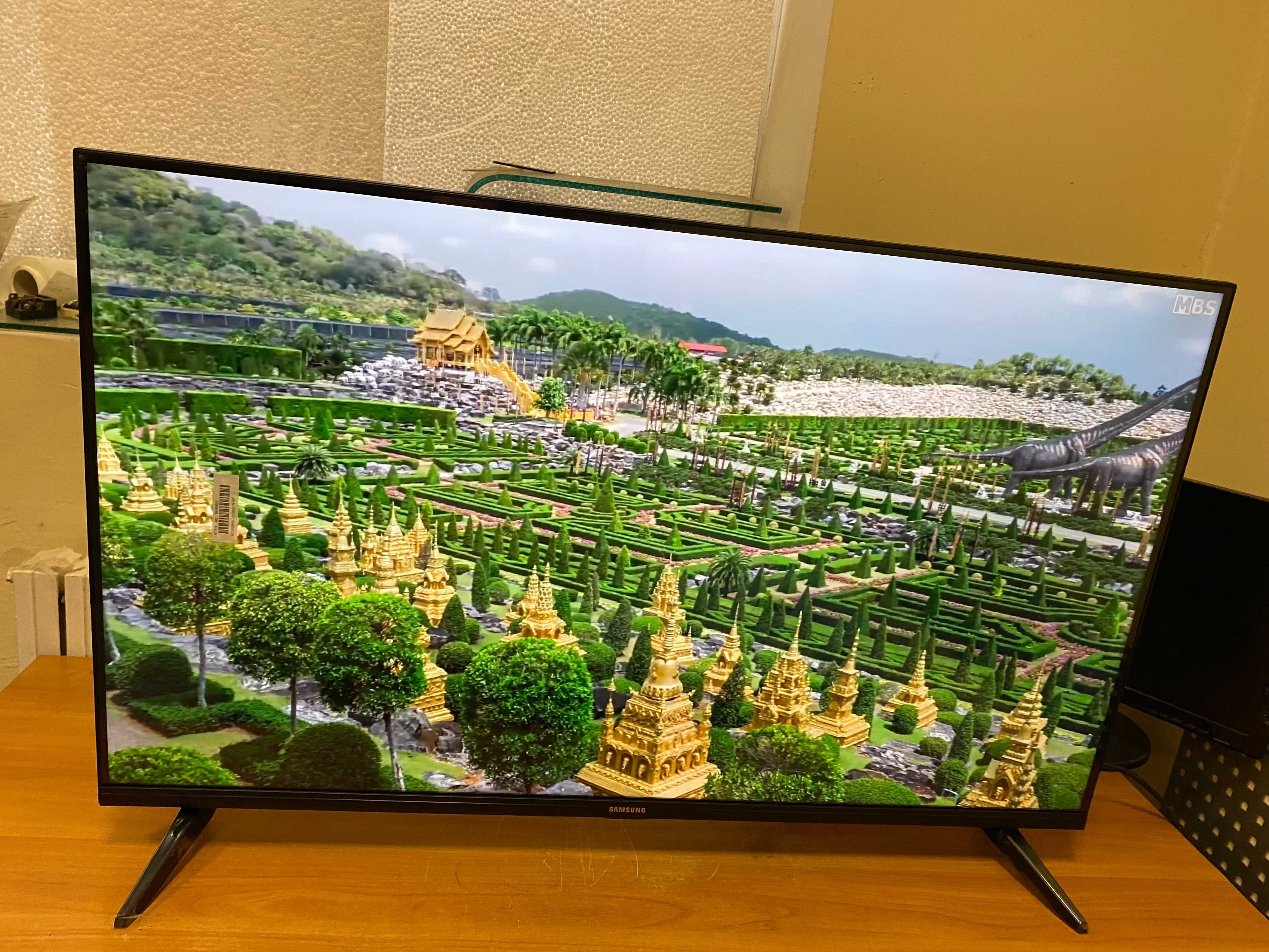 Мощный телевизор Samsung 4K SmartTV 32' IPS T2, Wi-Fi Корея!