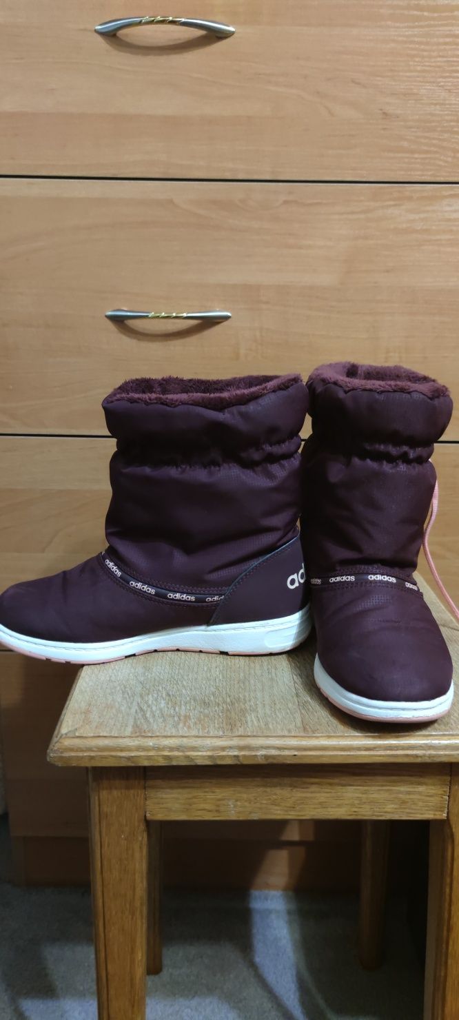 Зимові чоботи Adidas WARM COMFORT, б/в