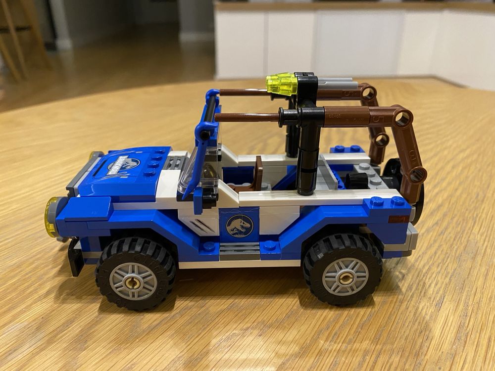 Lego Jurassic World 75916 Zasadzka Dilofozaura prezent