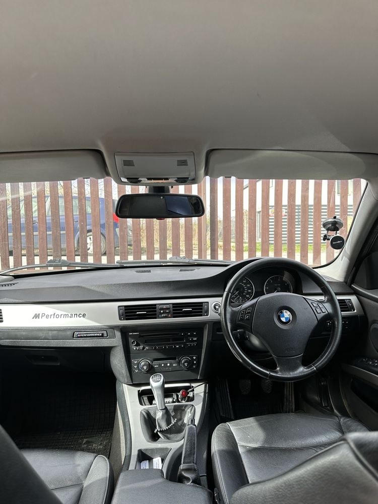 Samochod BMW e90 320d