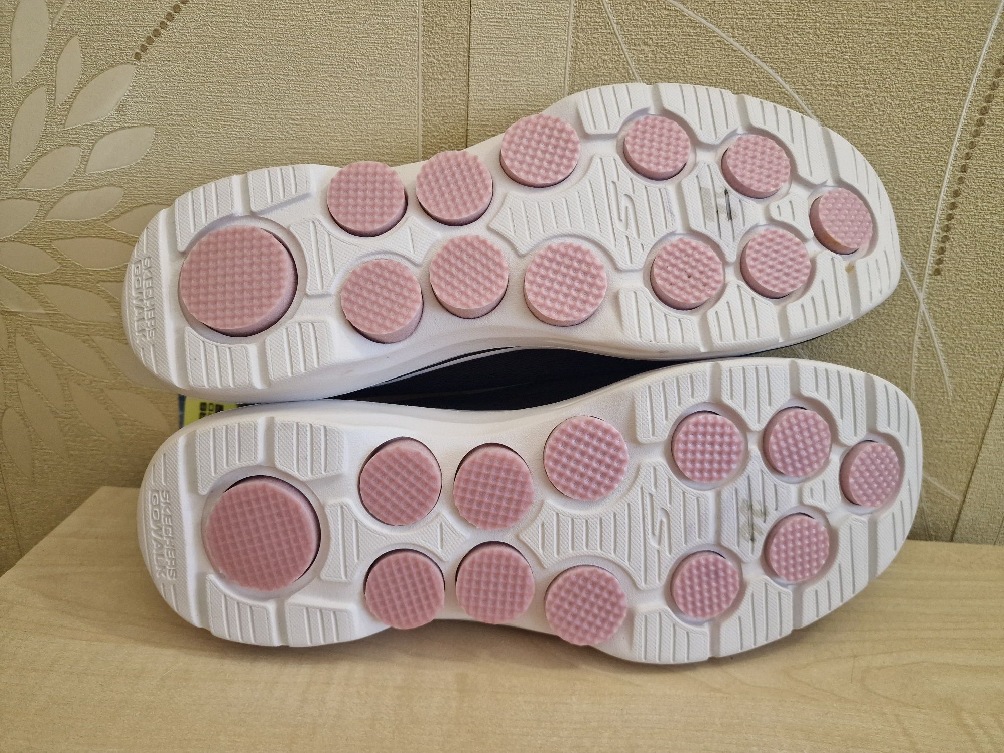 Мокасини сліпони Skechers Go Walk 7 оригінал розмір 42-43