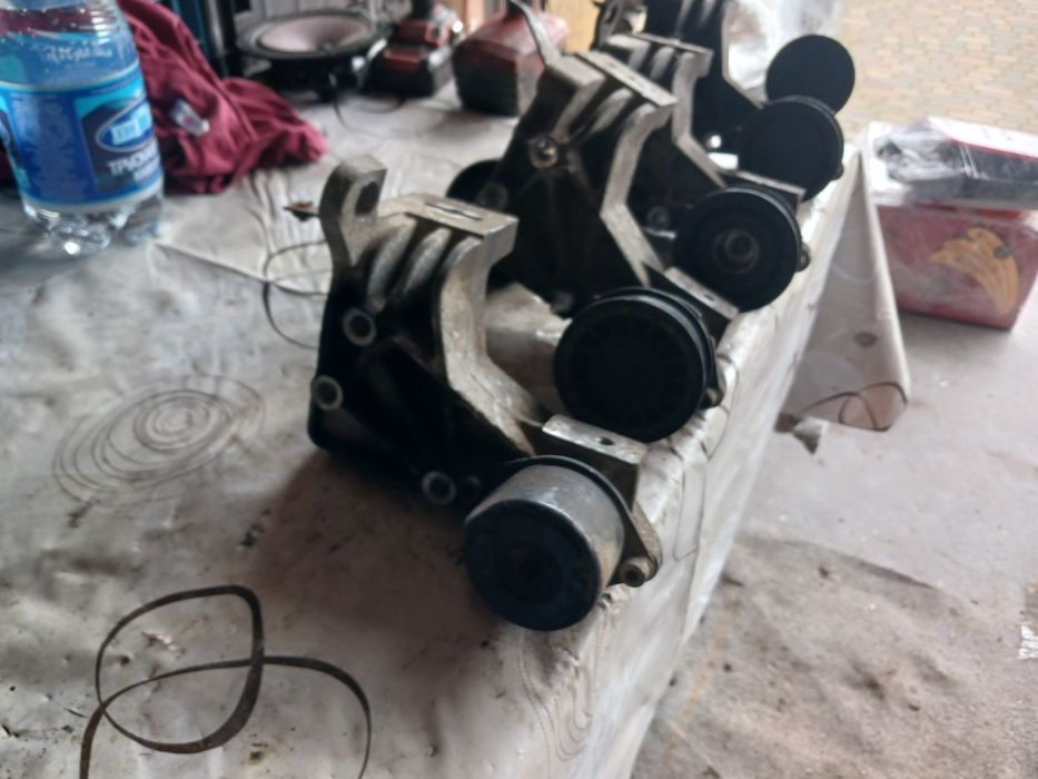 Натяжний механізм ременя Volkswagen T4 2.5