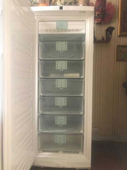 Морозильна камера Liebherr