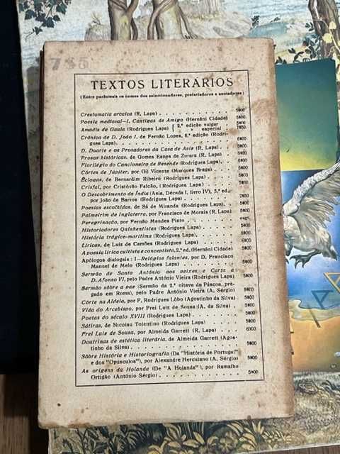 Livros diversos em bom estado