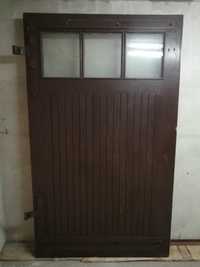 Drzwi garażowe dwuskrzydłowe, drewniane, ocieplone