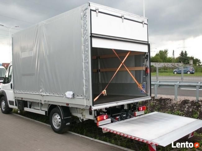 Transport przeprowadzki kontener z windą