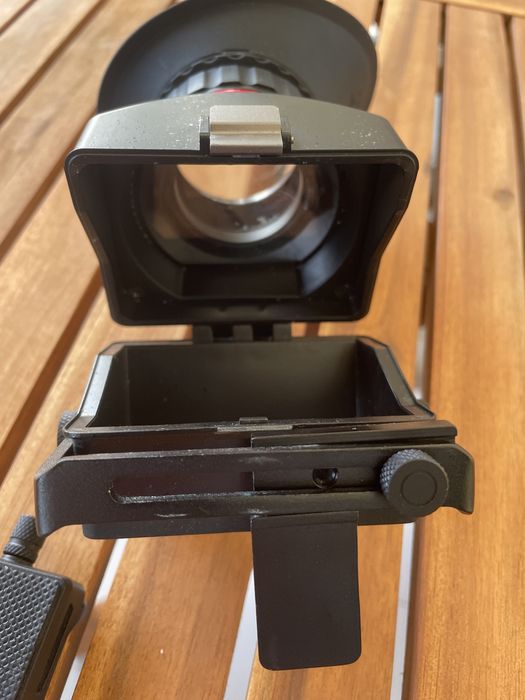 Sony Alpha SWIVI pára-sol sun hood. Ideal para fotografias de surf e exterior