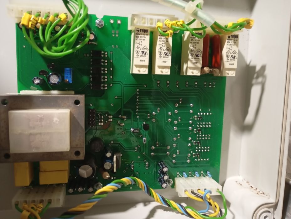 Блок керування насоса скважин