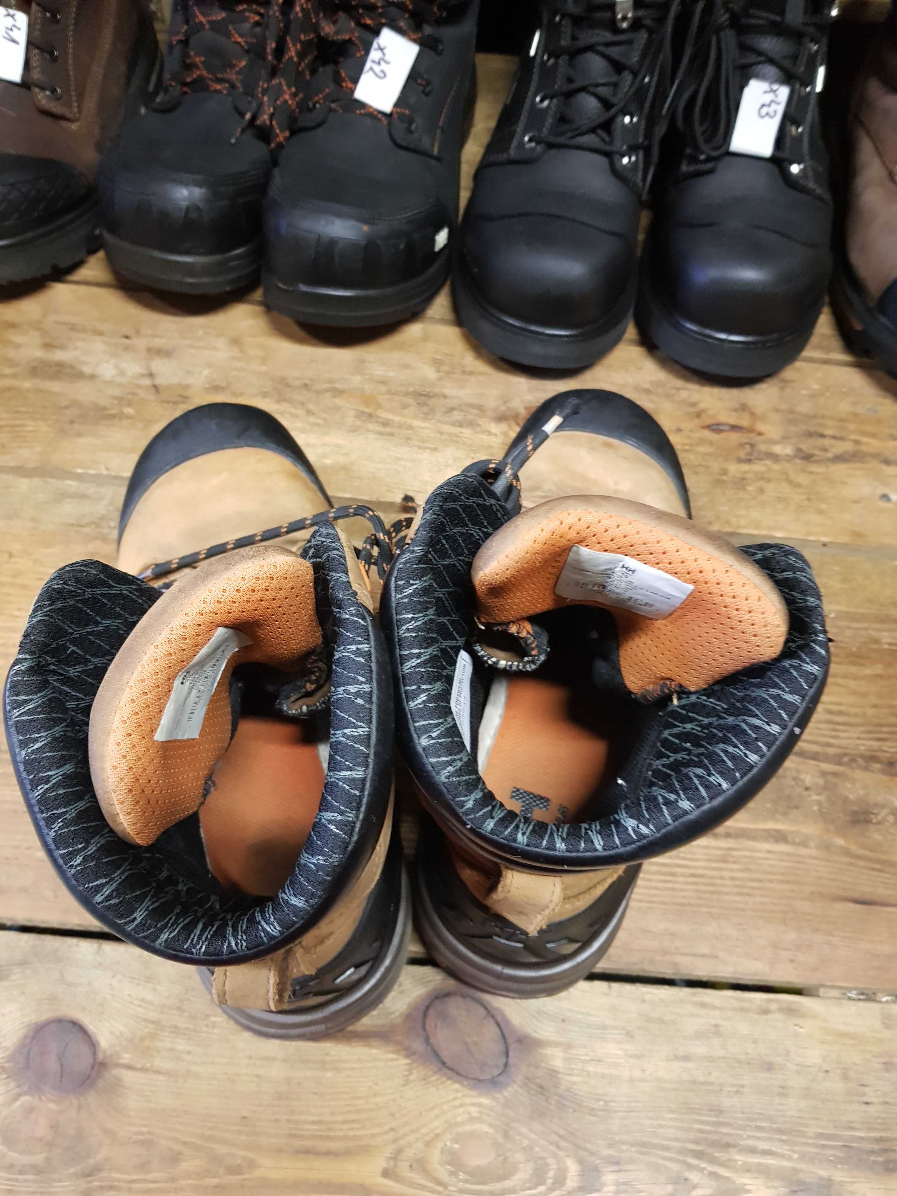 Buty robocze HELLY HANSEN rozm 43 wkł 29 cm S3