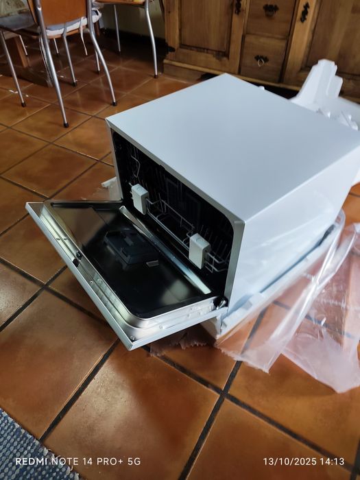 Mini máquina de lavar loiça CANDY