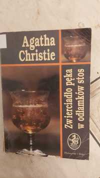 Zwierciadło pęka w odłamków stos Agata Christie