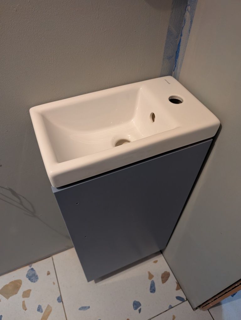 Szafka umywalkowa z umywalką, nieużywana nowa