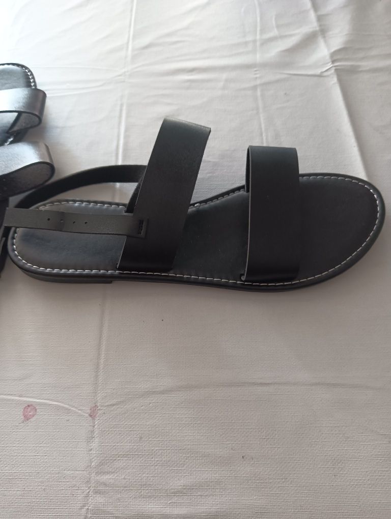 Sandálias Elegantes - Perfeitas para o Verão, Femininas em Ótimo Estad