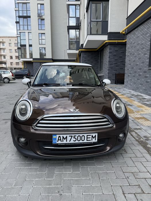 Mini cooper  з панорамною кришою