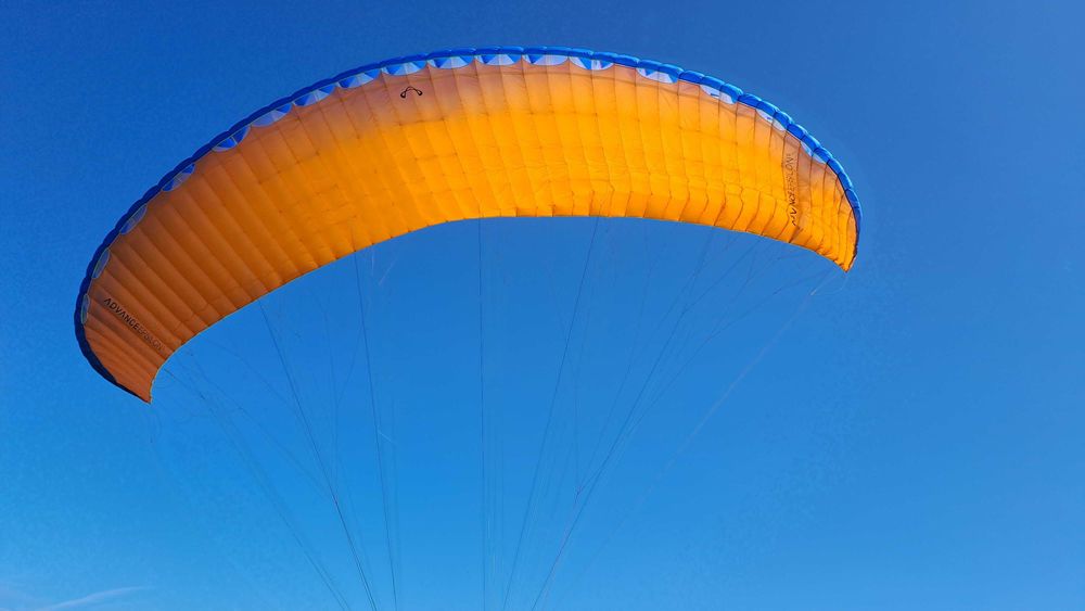 Parapente ADVANCE EPSILON 5 28 EN-B  78/106 Piloto c/ 61/89 kg