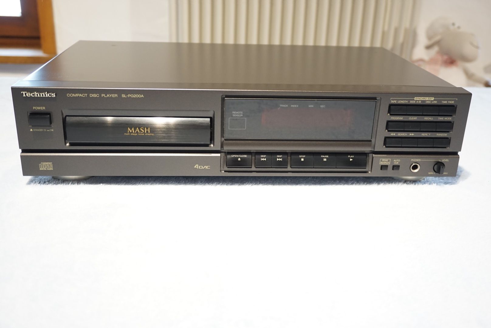 Technics SL PD 200 A odtwarzacz CD