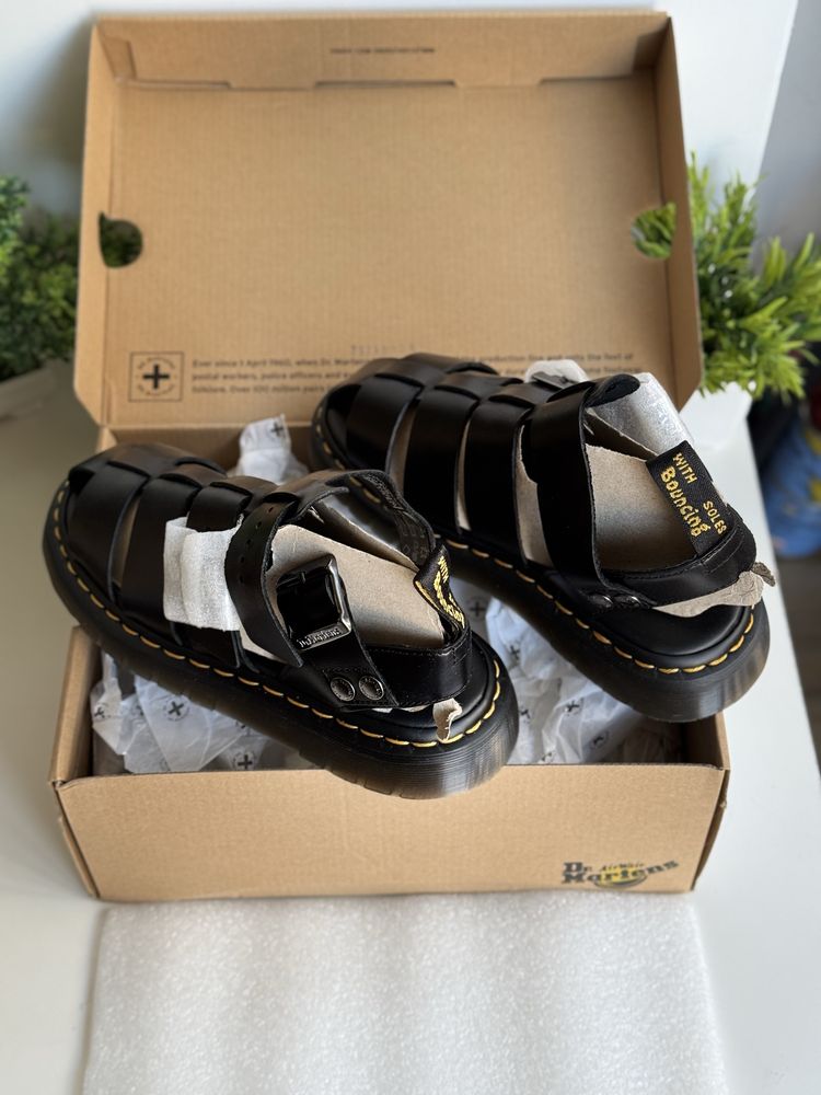 Шкіряні сандалі Dr. Martens Garin (37 розмір)