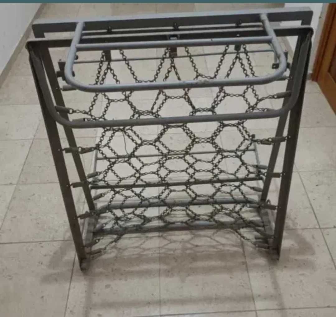 Cama Divã          .