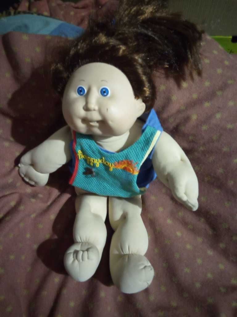 Кукла . Популярная игрушка