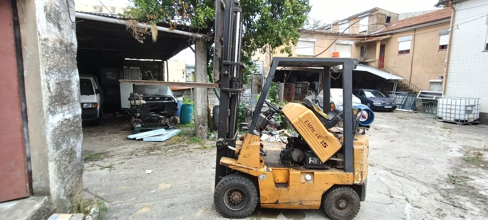 Empilhador Nissan 1,5k
