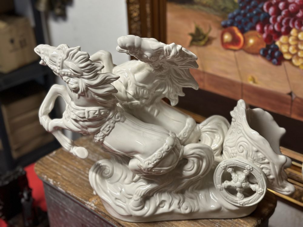 Cavalos de colecao em ceramica portuguesa e italiana