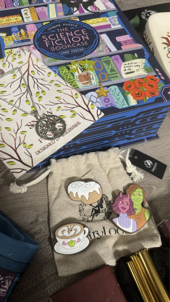 Книжковий мерч Illumicrate, Fairyloot