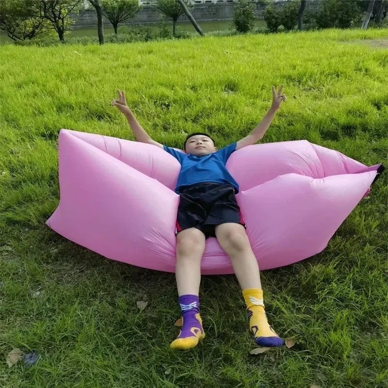 Sofá insuflável com bolsa -rosa
