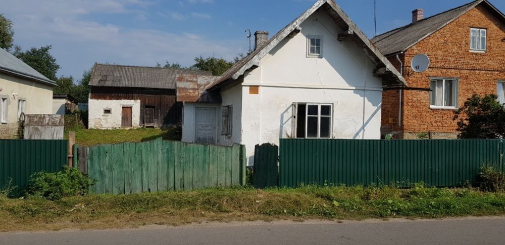 Будинок і ділянка в с. Борщів Перемишлянського р-ну