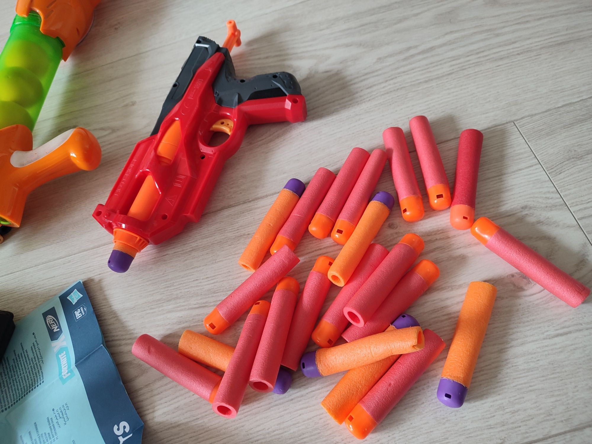 Zestaw Nerf Hasbro E7065 Fortnite TS+tarcza +  walkie talckie