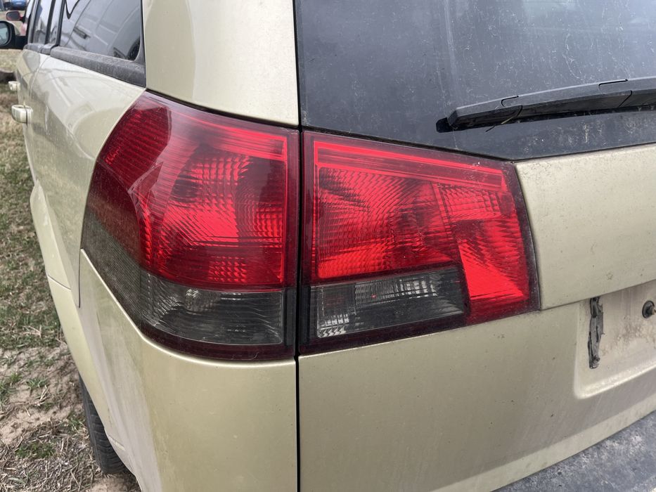 Opel Vectra C Kombi - lampa tył tylna - inne