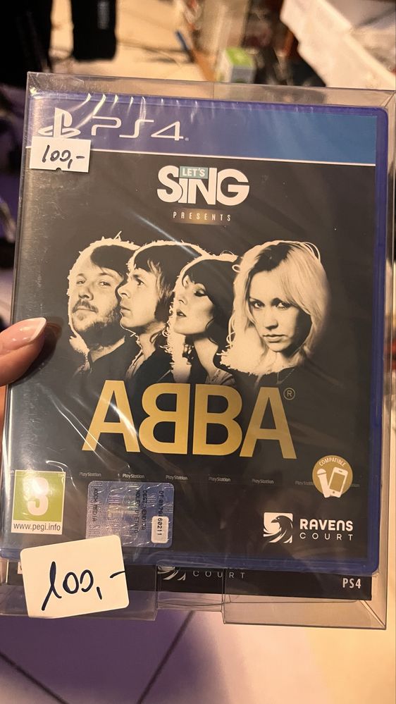 Zestaw na Ps4 -gra Abba +2 mikrofony