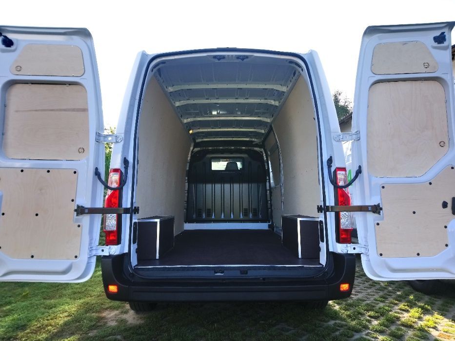 Opel Movano L3H2 Zabudowa podłogi, boków, drzwi ze sklejki