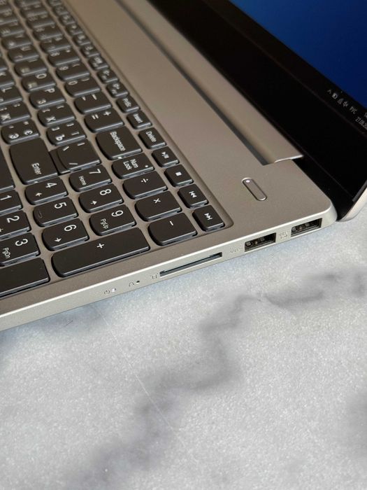 Ноутбук Lenovo IdeaPad S340-15IWL (81N800XKRA) Core i5 8GB SSD 512GB