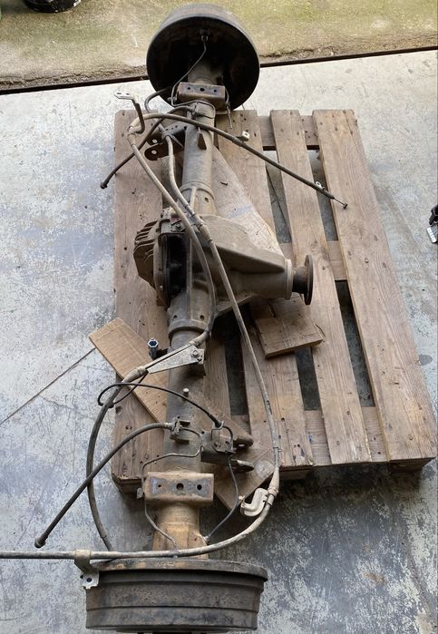 Eixo e diferencial traseiro Nissan Navara D40