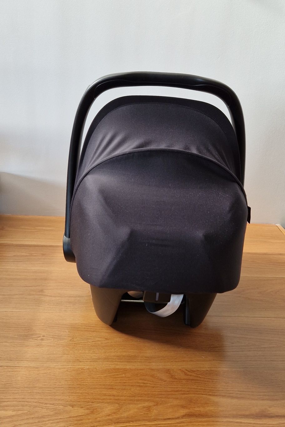 Cadeira-auto MAXI-COSI, CabrioFix i-size + Base Isofix