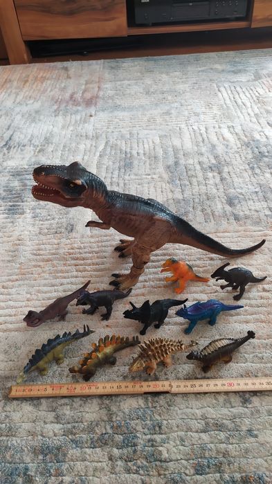 Dinozaury T-rex figurki