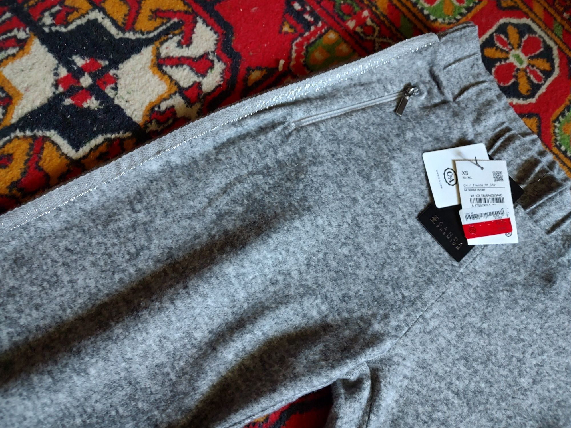 Джинсы женские(светло-синие) H&M, Штаны женские теплые C&A (Canada)