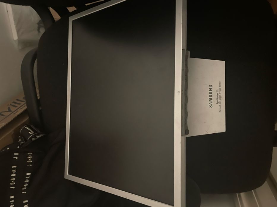 Монітори Sony i Samsung