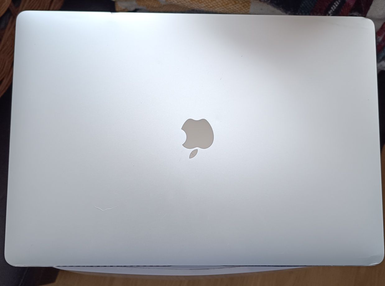 MacBook Pro A2141, i9, 32gb RAM e 1Tb disco