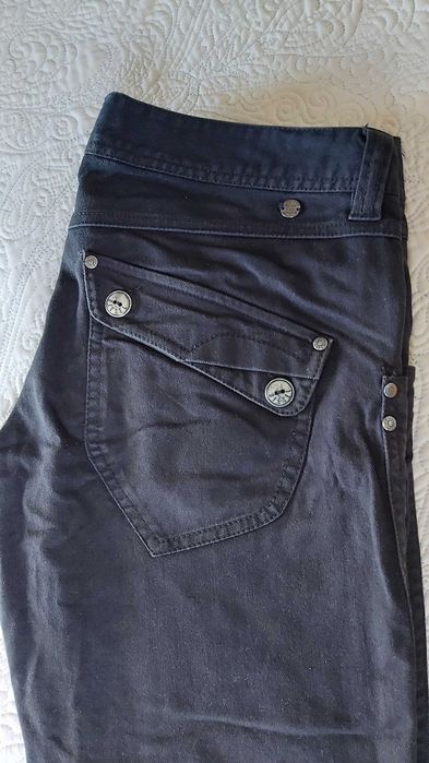 Calças de ganga da Diesel.