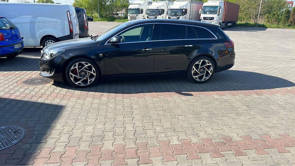 Samochod osobowy opel insignia opc biturbo 190 PS