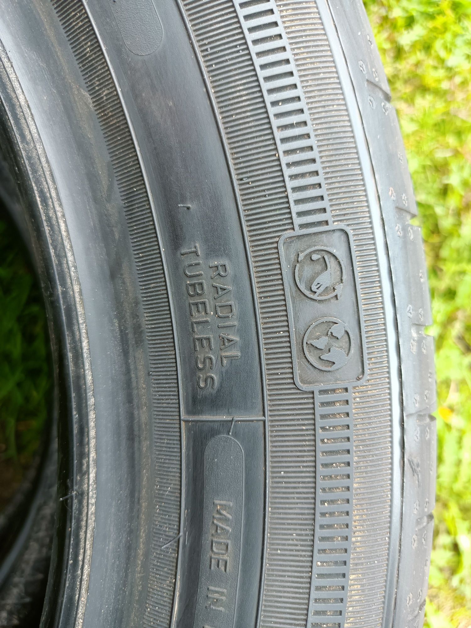 Goodyear EFFICIENT Grip Performance 215/55R18 95H