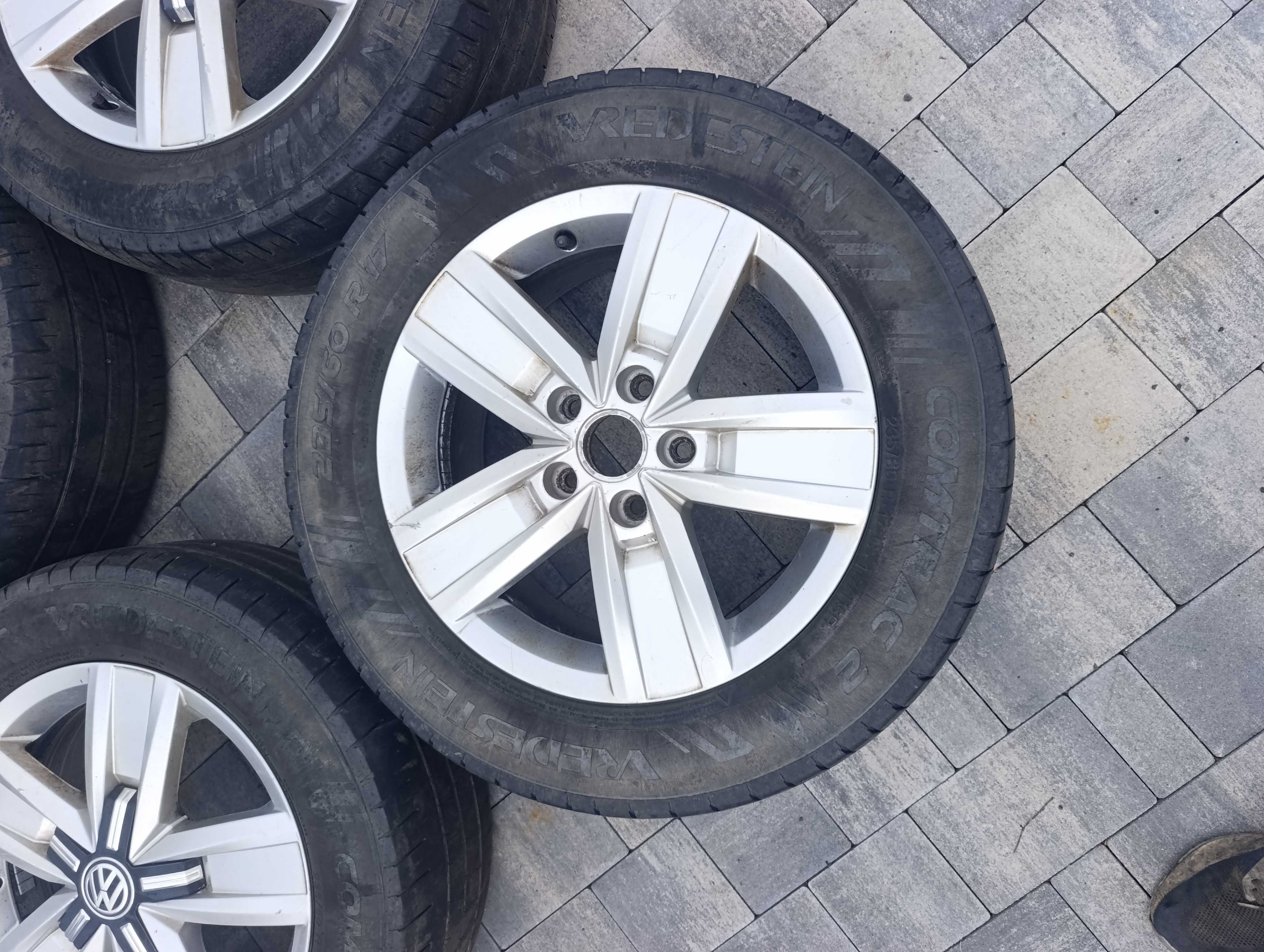 Komplet kół VW T5 T6 5x120 215/60/17C 2021r letnie lato