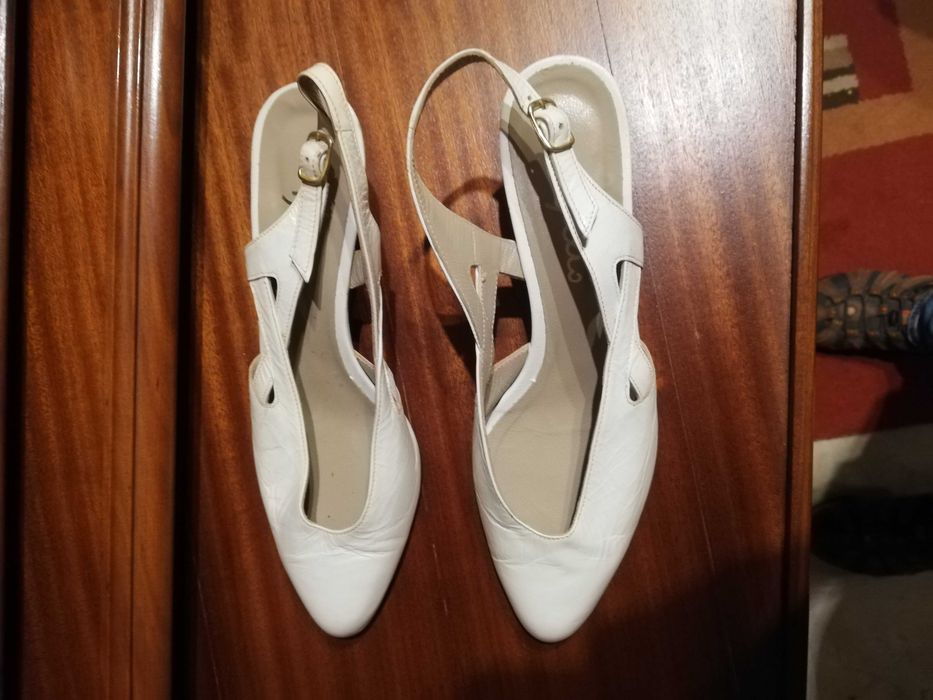 Vestido de Noiva e sapatos