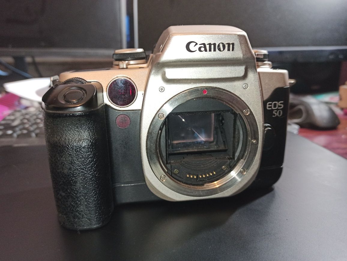 Пльоночний фотоаппарат canon eos 50
