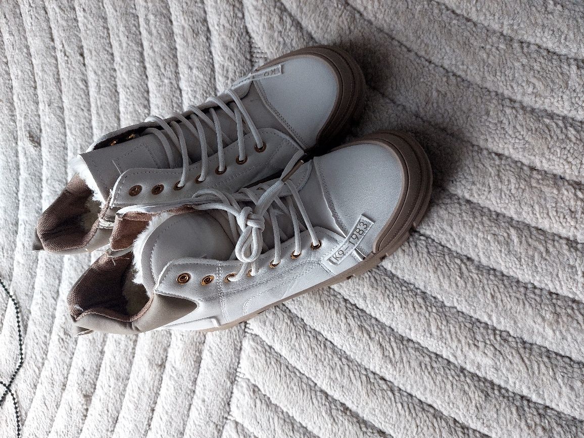 Buty damskie trapery ocieplane